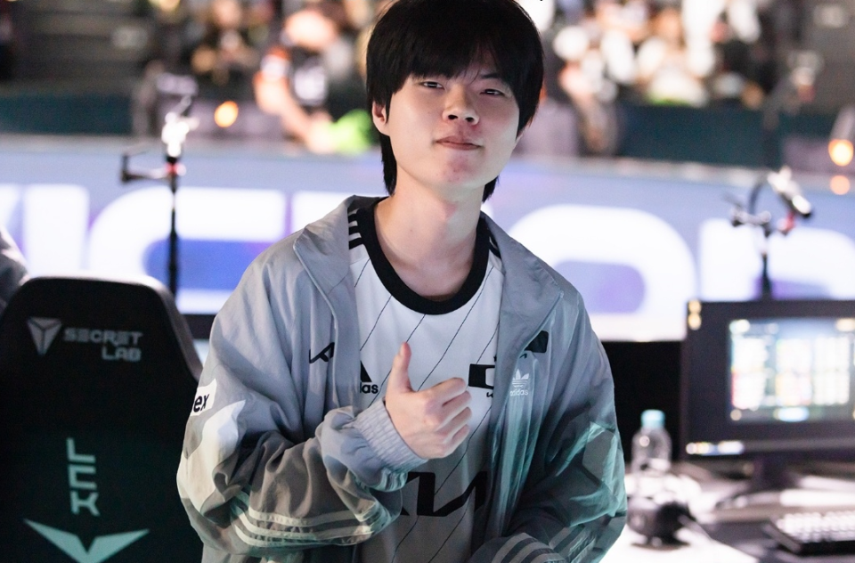 开云体育入口-PSG血洗EDG，Deft拿下关键大龙宿命之战八强赛，锁定晋级资格