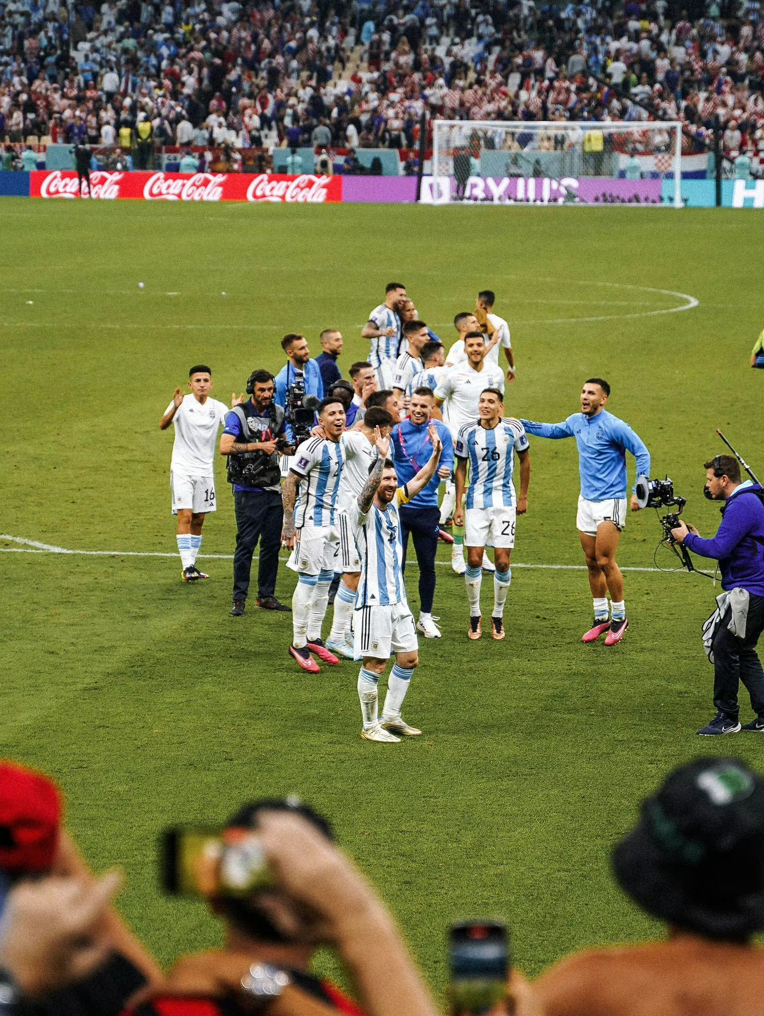 哥伦比亚力克乌拉圭,梅西点燃赛场 哥伦比亚力克乌拉圭,梅西点燃赛场