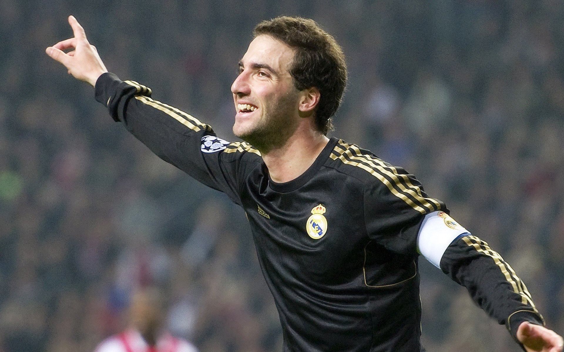 从生涯之夜到征服者之夜,字母哥用一场比赛完成自我进化