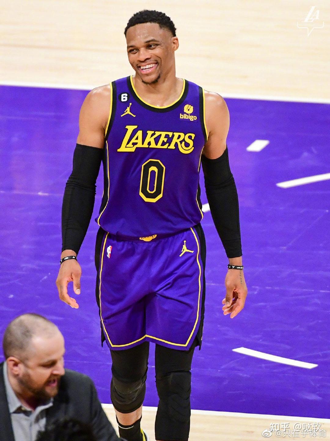 开云体育中国-灰熊逆转山西队，詹姆斯刷新纪录